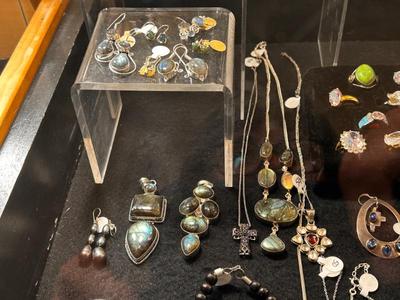 Sale Photo Thumbnail #120