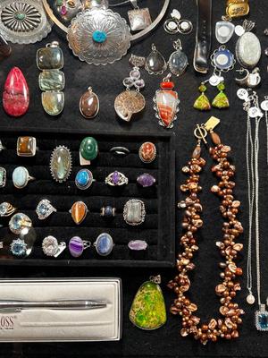 Sale Photo Thumbnail #138