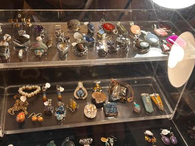 Sale Photo Thumbnail #121