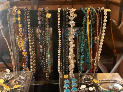 Sale Photo Thumbnail #125