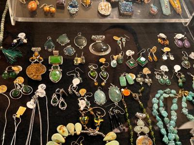 Sale Photo Thumbnail #122