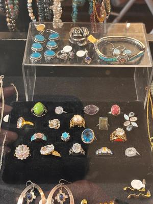 Sale Photo Thumbnail #123