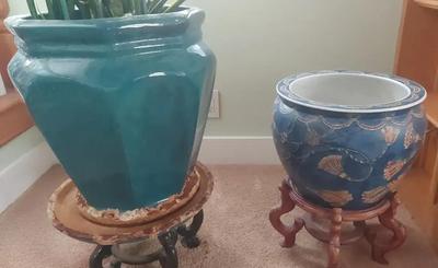 VINTAGE NAVY BLUE ROPE TASSEL AND AQUA-COLORED CERAMIC POTS