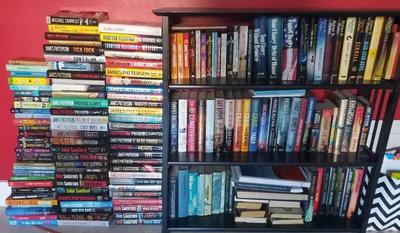 HUGE COLLECTION OF HARDBACK BOOKS
