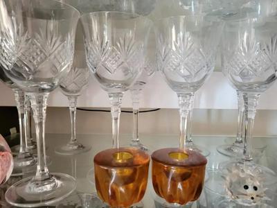 HUGE LOT OF VINTAGE GLASS/CRYSTAL INCLUDING STEMWARE, FIGURINES, AND SERVING DISHES