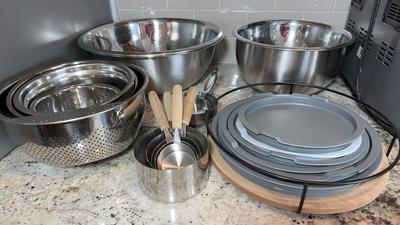 Stainless Steel Mixing Bowls & Measuring Cups