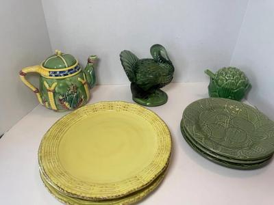 Majolica-Inspired Floral & Garden Tableware