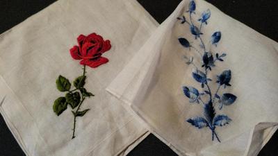 VINTAGE EMBROIDERED HANDKERCHIEFS - LOT OF TWENTY-FOUR