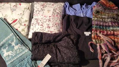 WOMENS LOT OF 3X CLOTHES - PAJAMAS, TOPS, SCARVES