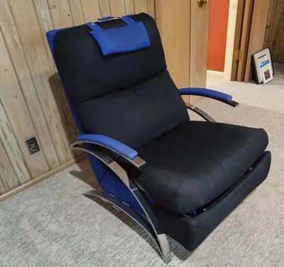 CE231 - Barcalounger Chair