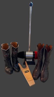 CE114 - Cowboy Boots, Shoe Shiner and Boot Puller