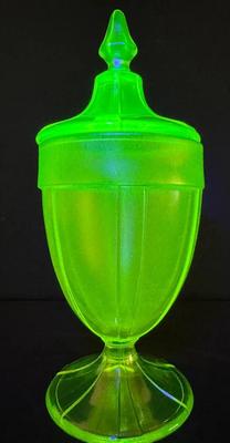 CE503 - Vintage Vaseline Uranium Glass Covered Compote