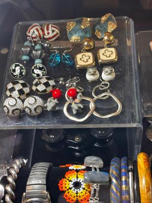 Sale Photo Thumbnail #127