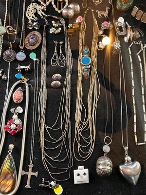 Sale Photo Thumbnail #119