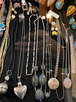 Sale Photo Thumbnail #120