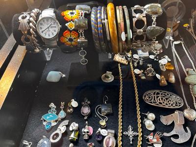 Sale Photo Thumbnail #122