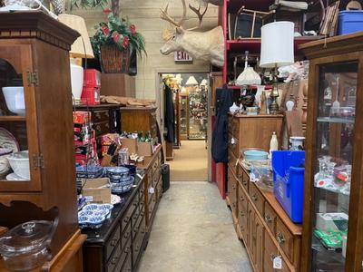 Sale Photo Thumbnail #11