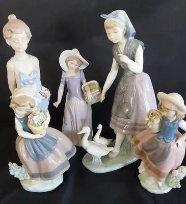 LLADRÓ FIGURINES - LOT OF FIVE (#1)