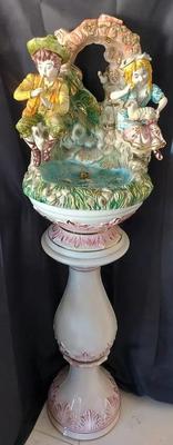 CAPODIMONTE FOUNTAIN AND PEDESTAL 