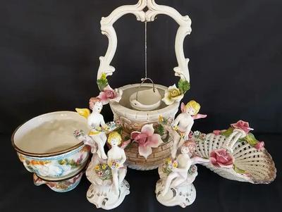CAPODIMONTE DECORATIVE PIECES WITH CAPODIMONTE STYLE PIECES