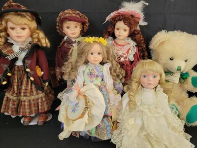 LIMITED EDITION DOLLS AND CANTERBURY TEDDY BEAR