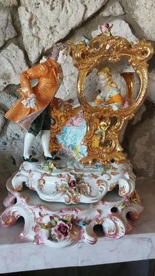 ORNATE CAPODIMONTE-STYLE LAMP BASE 