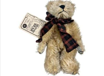 Sale Photo Thumbnail #127: Boyds Bear With Original Tags