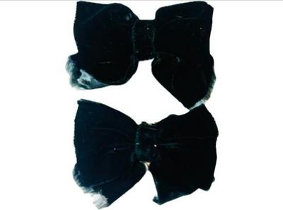 Sale Photo Thumbnail #170: Vintage Velvet Bow Shoe Clips