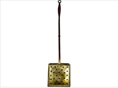Sale Photo Thumbnail #30: Antique Brass Chestnut Roaster With Long Handletraditional Fireside Roasting Pan - Open Fire