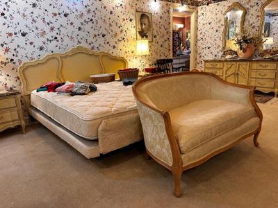 Sale Photo Thumbnail #675