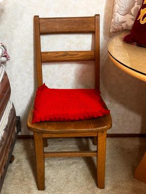 Sale Photo Thumbnail #378: Childs chair