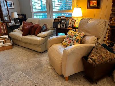 Sale Photo Thumbnail #317