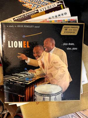 Sale Photo Thumbnail #628