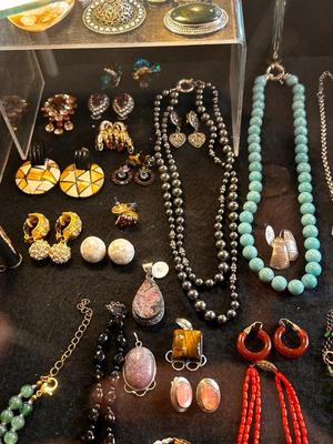 Sale Photo Thumbnail #78