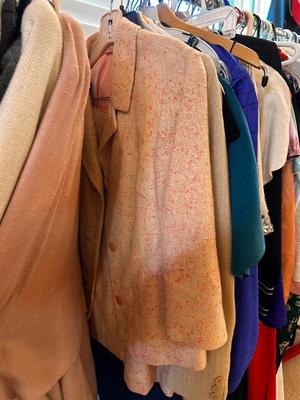 Sale Photo Thumbnail #653