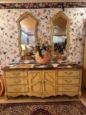 Sale Photo Thumbnail #681