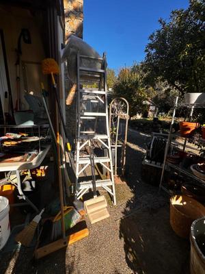 Sale Photo Thumbnail #536