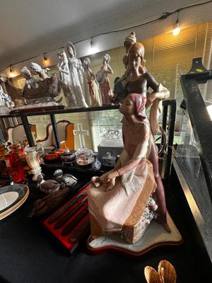 Sale Photo Thumbnail #110