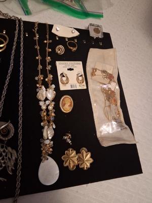 Sale Photo Thumbnail #17