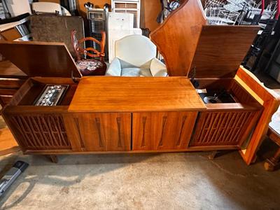 Sale Photo Thumbnail #472