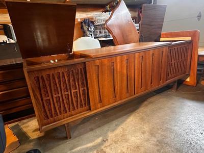 Sale Photo Thumbnail #474