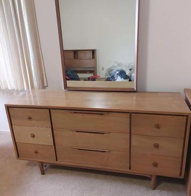 MID-CENTURY NINE-DRAWER DRESSER WITH MIRROR 
