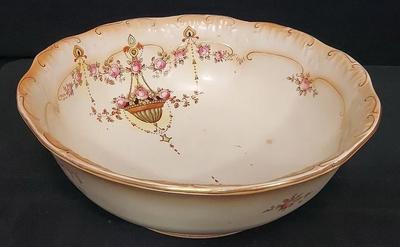 DEVON WARE FLORAL SERVING BOWL