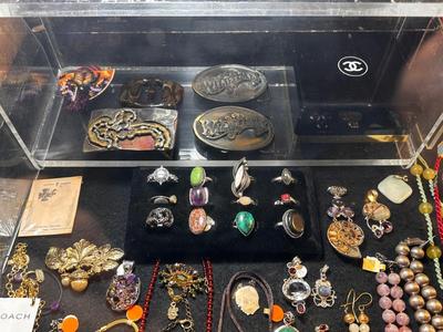 Sale Photo Thumbnail #45