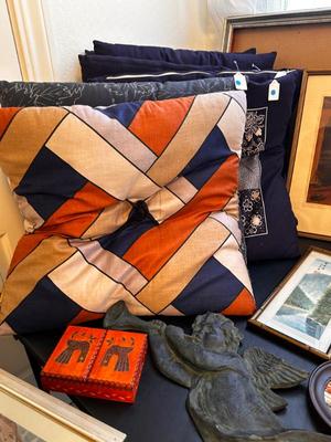 Sale Photo Thumbnail #591