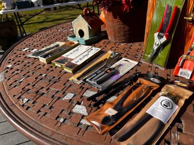 Sale Photo Thumbnail #400