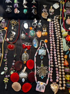 Sale Photo Thumbnail #42