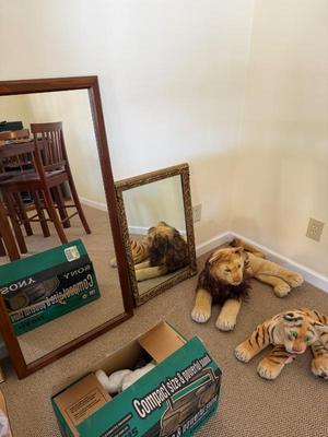 Sale Photo Thumbnail #128