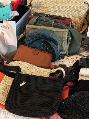 Sale Photo Thumbnail #321