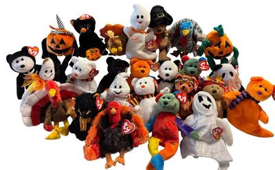 RA518 - Ty Beanie Babies, Halloween, Fall, Thanksgiving and Retired Beanies - 22